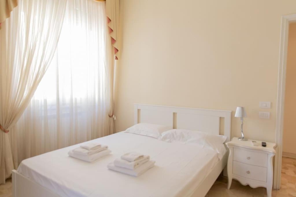 Classic 1Br Outside Ztl & 10 Min From Center Florence Ngoại thất bức ảnh